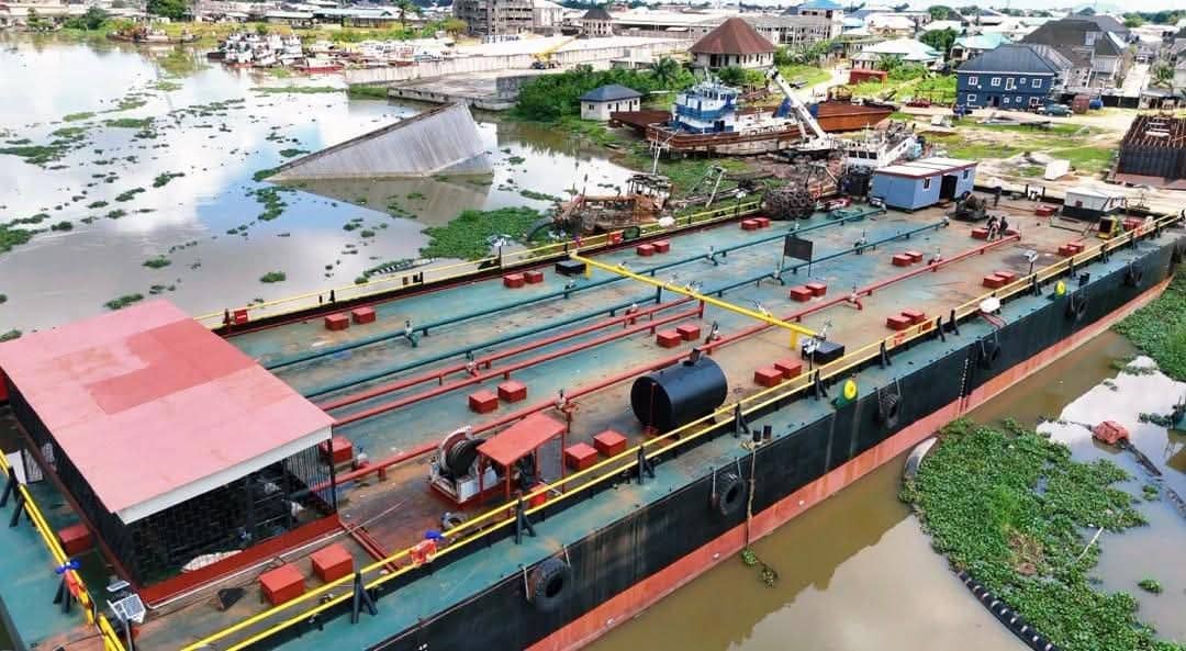 Dump Barge